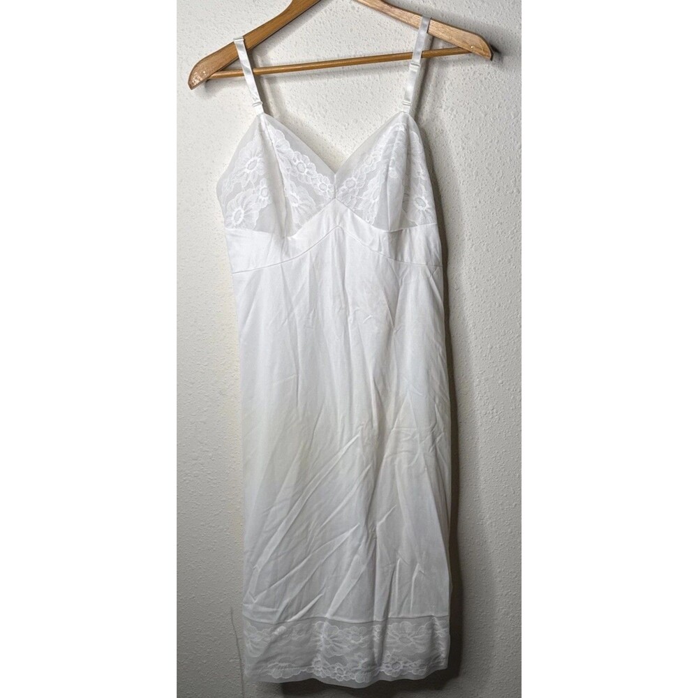 Vintage Vanity Fair White Nylon Lace Slip Dress Nightgown USA